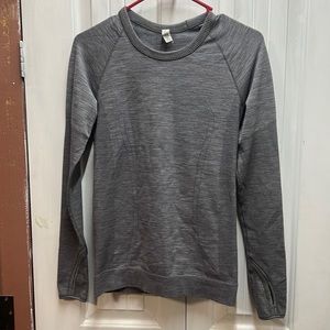Lulu long sleeve use but in good condition